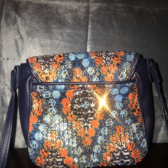 a cute vera bradley purse - Picture 6 of 6